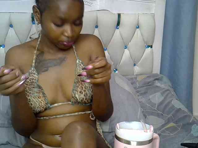 Prettyxoxo webcam
