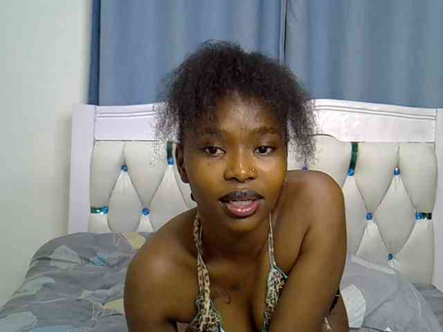 Prettyxoxo webcam