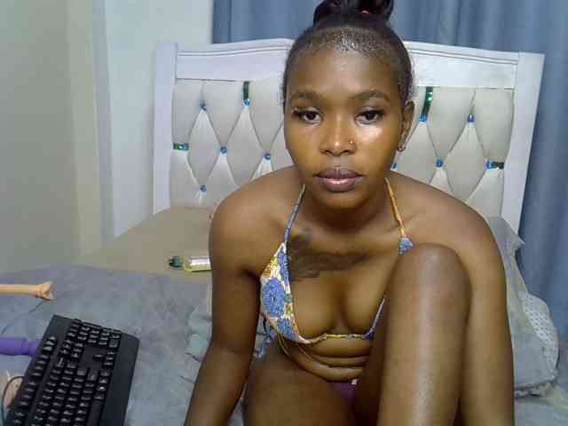 Prettyxoxo webcam