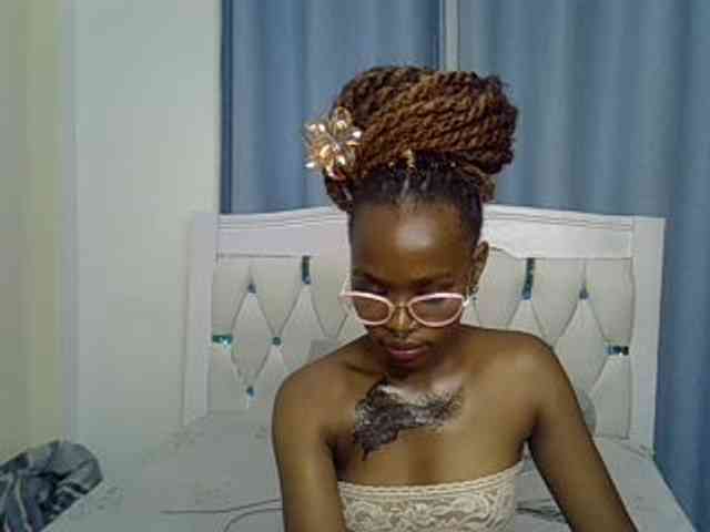 Prettyxoxo webcam