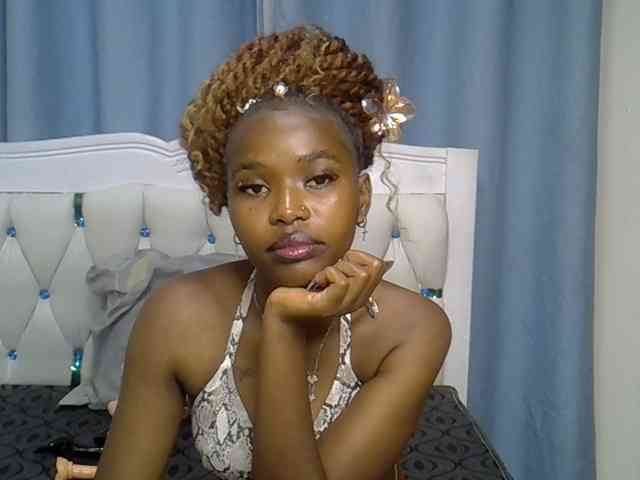 Prettyxoxo webcam