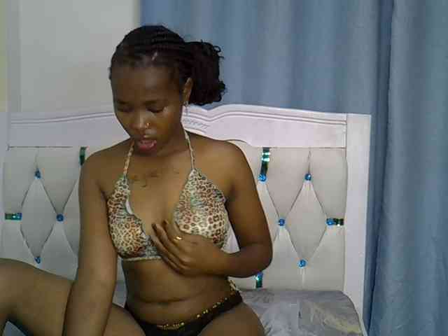 Prettyxoxo webcam