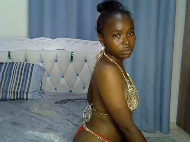 Prettyxoxo webcam