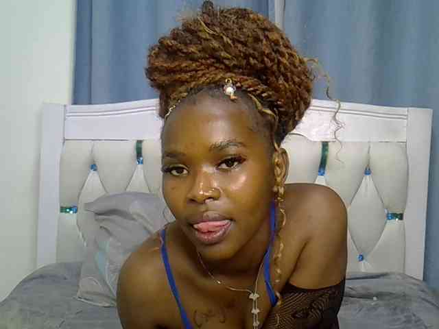 Prettyxoxo webcam