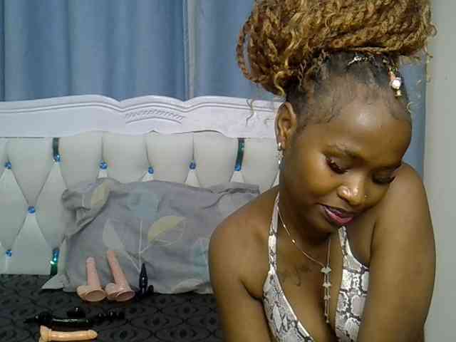 Prettyxoxo webcam
