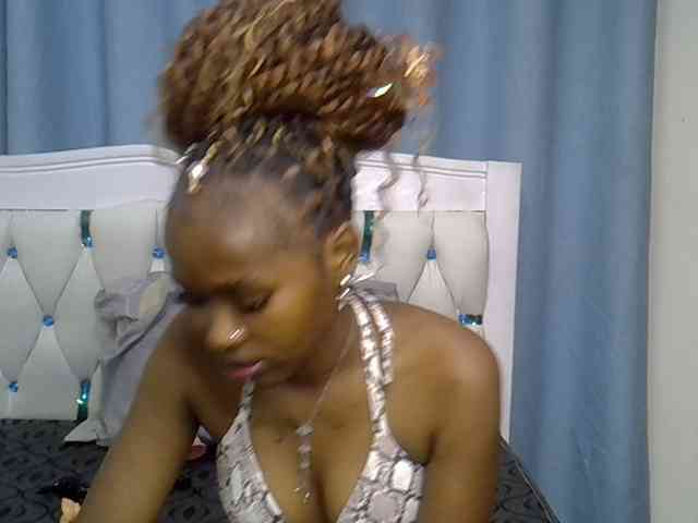 Prettyxoxo webcam