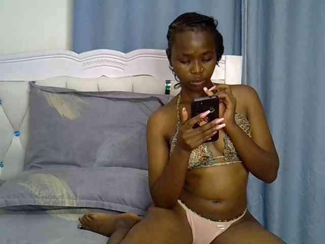 Prettyxoxo webcam