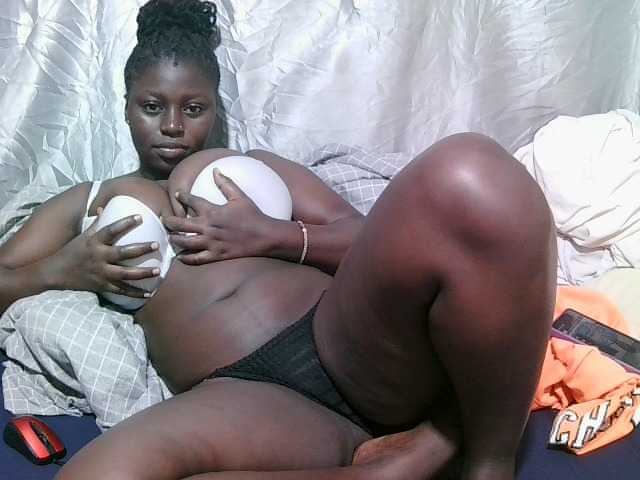 beauty-anjela live cam on BongaCams