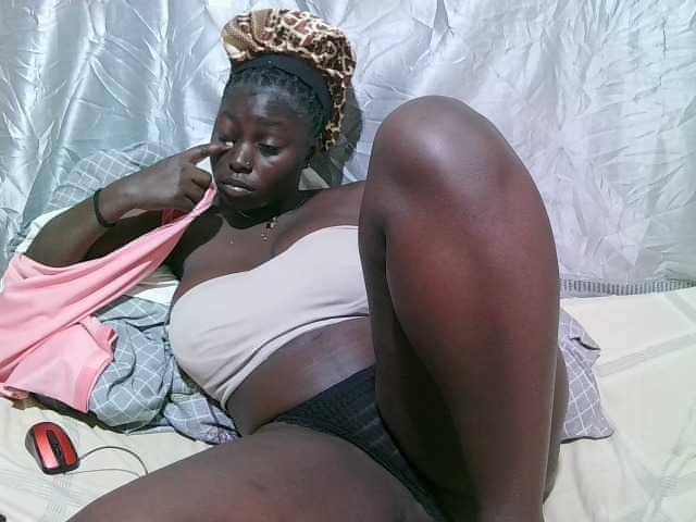 beauty-anjela live cam on BongaCams