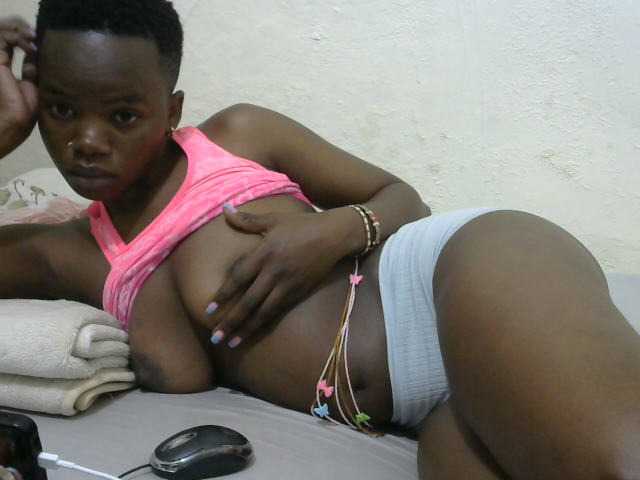 sashadoll8890 live cam on BongaCams