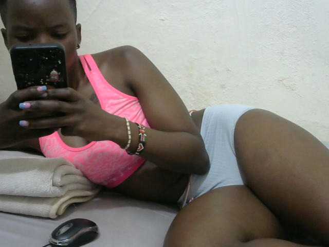 sashadoll8890 live cam on BongaCams