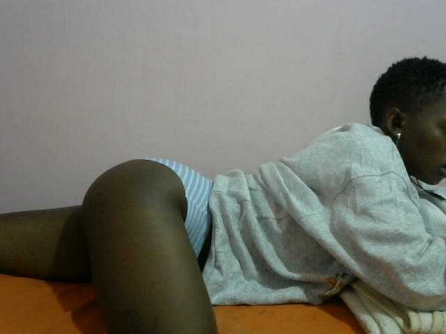 sashadoll8890 live cam on BongaCams