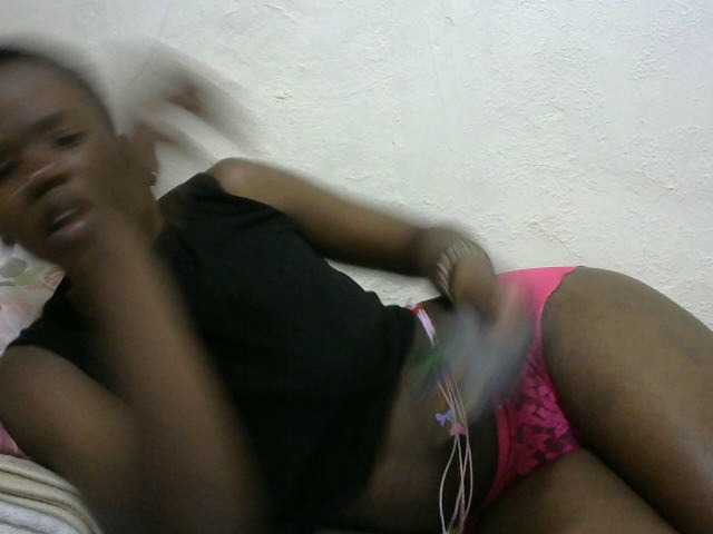 sashadoll8890 live cam on UnifiedCams