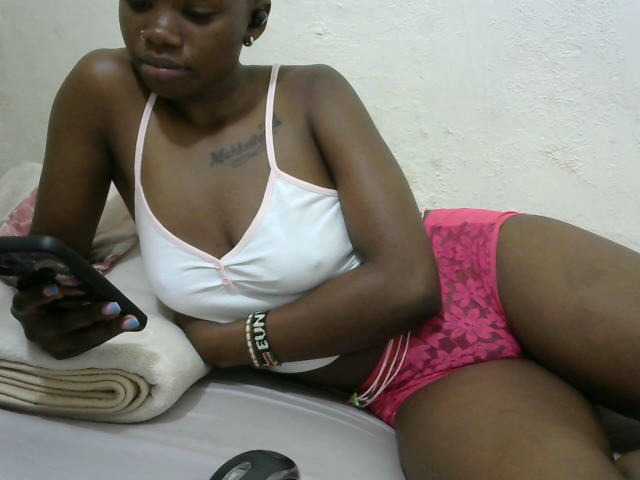 sashadoll8890 live cam on BongaCams