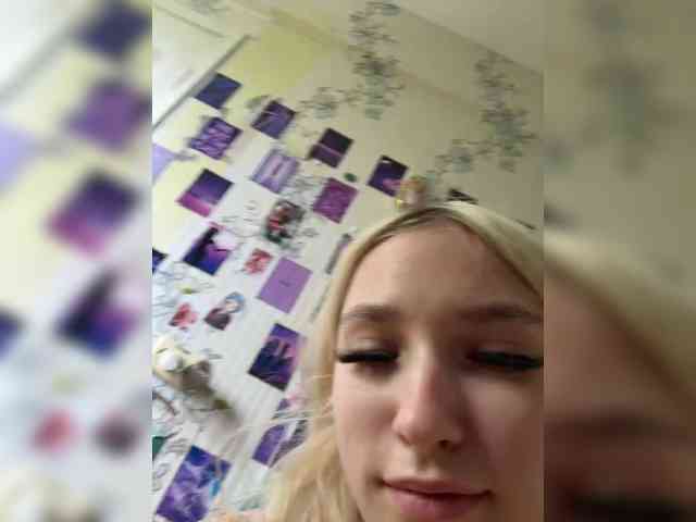 LisaCriss webcam