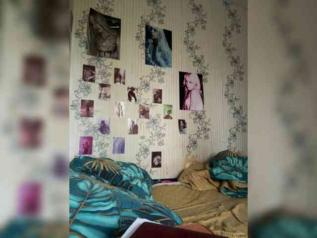 LisaCriss webcam