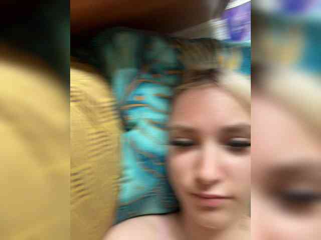 LisaCriss webcam