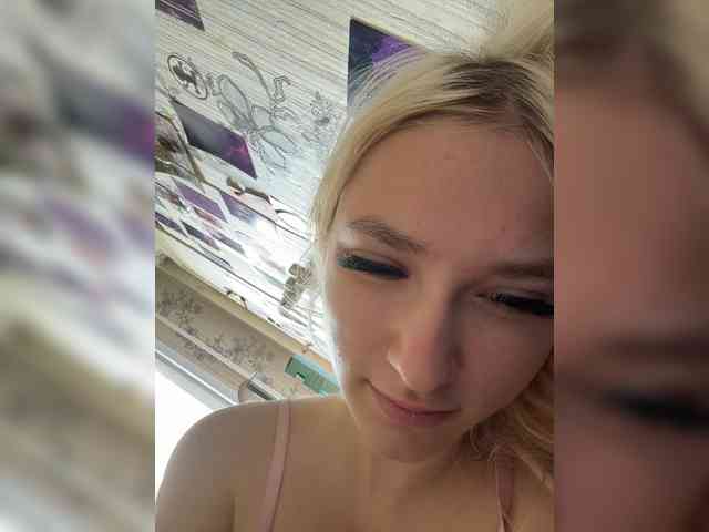 LisaCriss webcam