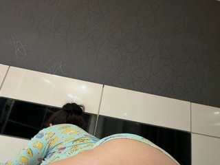 1Valentina Porn Show