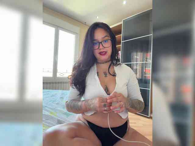 1Valentina webcam