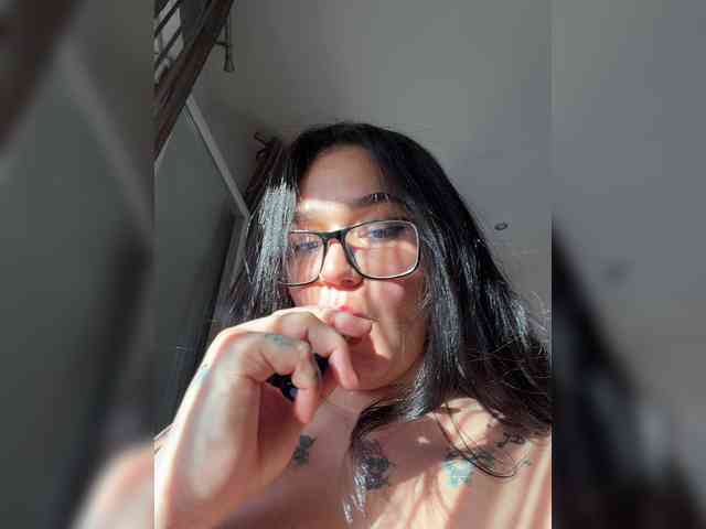 1Valentina webcam