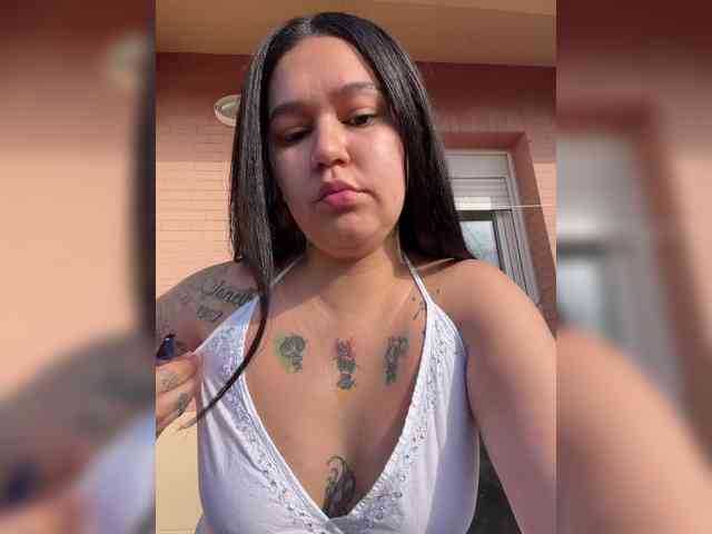 1Valentina webcam