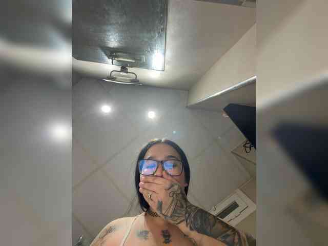 1Valentina webcam