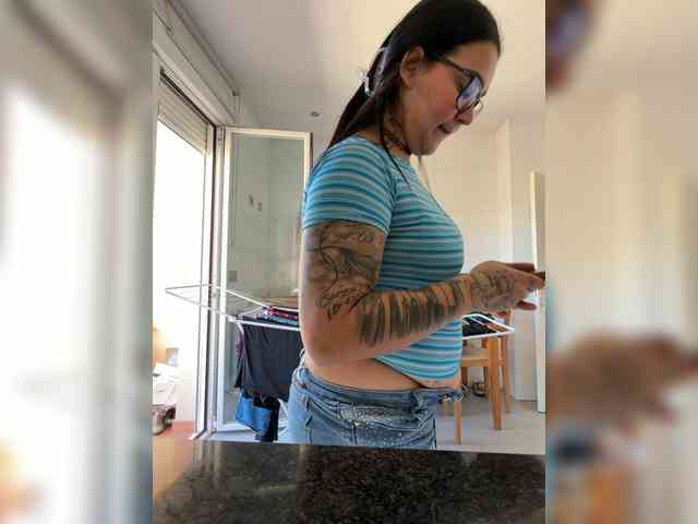 1Valentina webcam