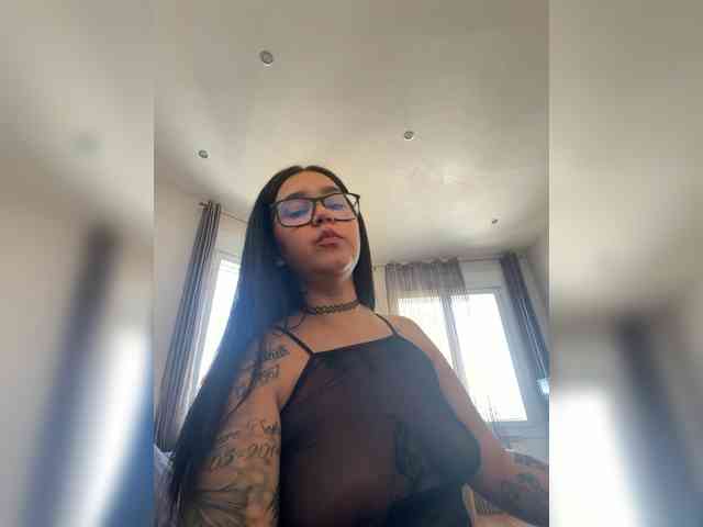 1Valentina webcam