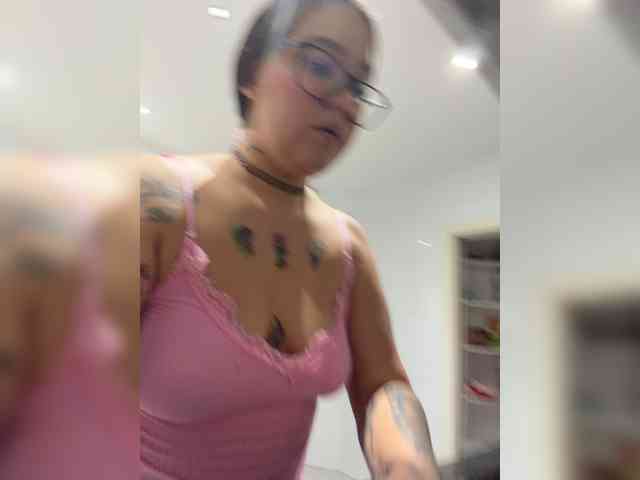 1Valentina webcam