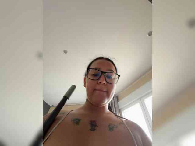 1Valentina webcam