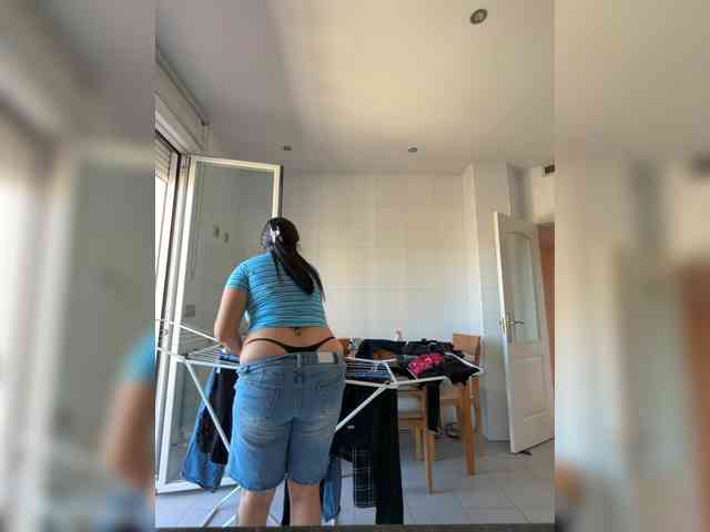 1Valentina webcam
