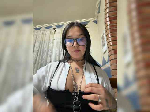 1Valentina webcam
