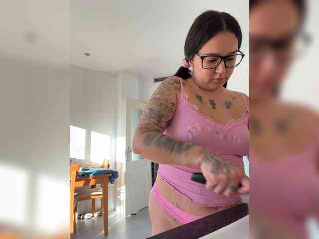 1Valentina webcam