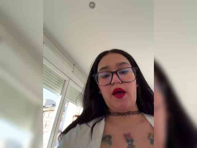 1Valentina webcam