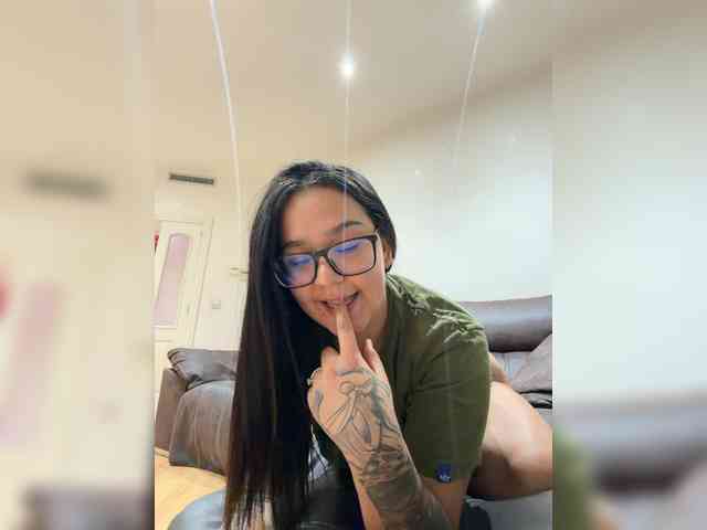 1Valentina webcam