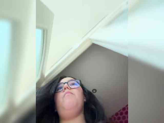 1Valentina webcam