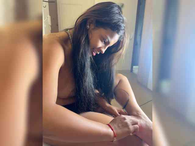 Modelo: LolaJustForYou