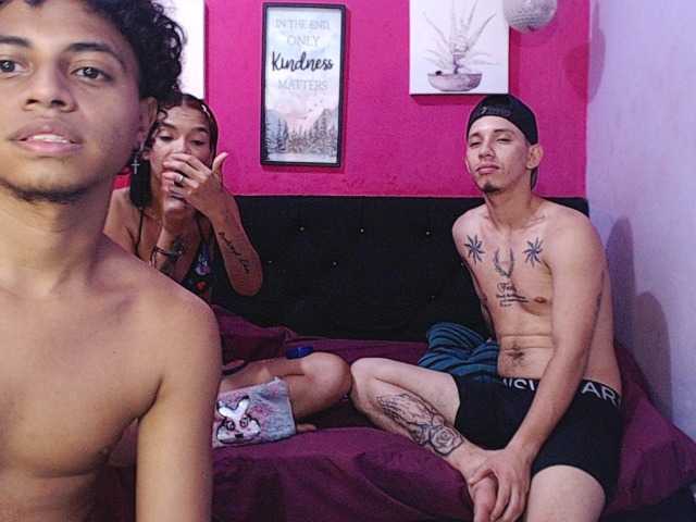 fuckdestroyin live cam on BongaCams