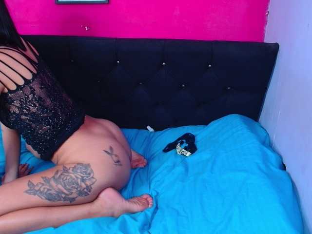 fuckdestroyin live cam on BongaCams