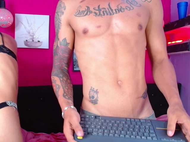 fuckdestroyin live cam on BongaCams