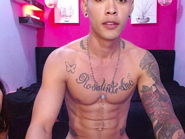 fuckdestroyin live cam on BongaCams