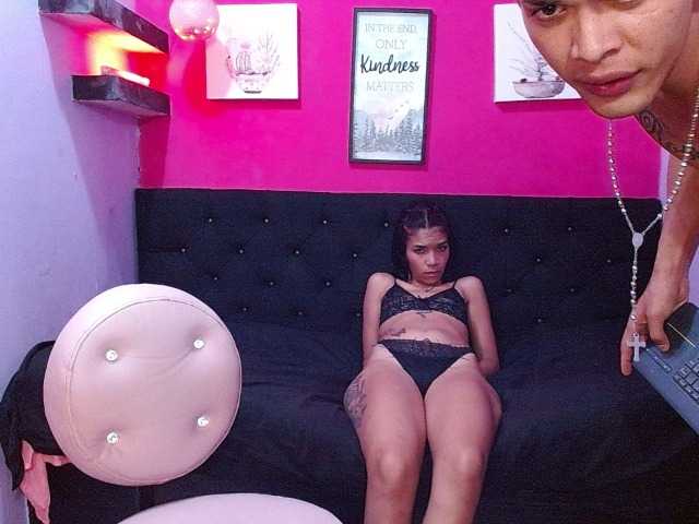 fuckdestroyin live cam on BongaCams