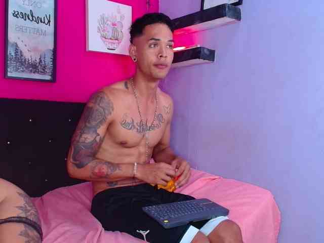 fuckdestroyin webcam