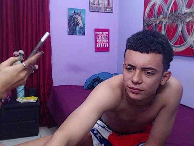 fuckdestroyin webcam