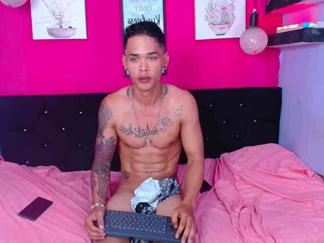 fuckdestroyin webcam