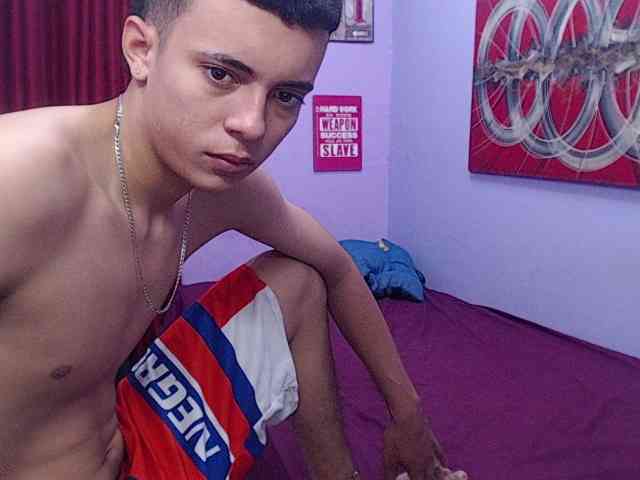 fuckdestroyin webcam