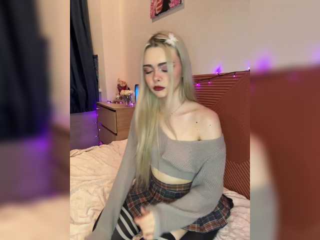 Chanterelle008 live cam on BongaCams