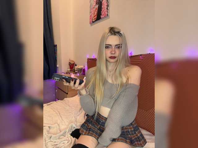 Chanterelle008 live cam preview