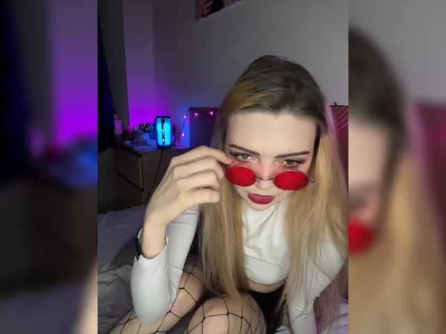 Chanterelle008 live cam on BongaCams